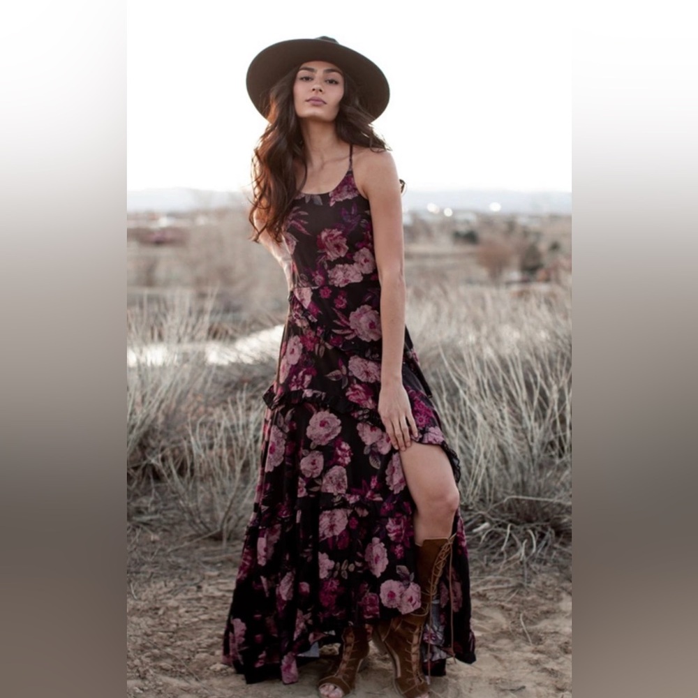 Joyfolie Faethe Dress in Black and Pink and Purple Floral Size XS